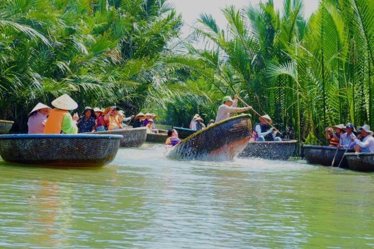Tai Nhien Homestay Tan Thanh Exteriör bild