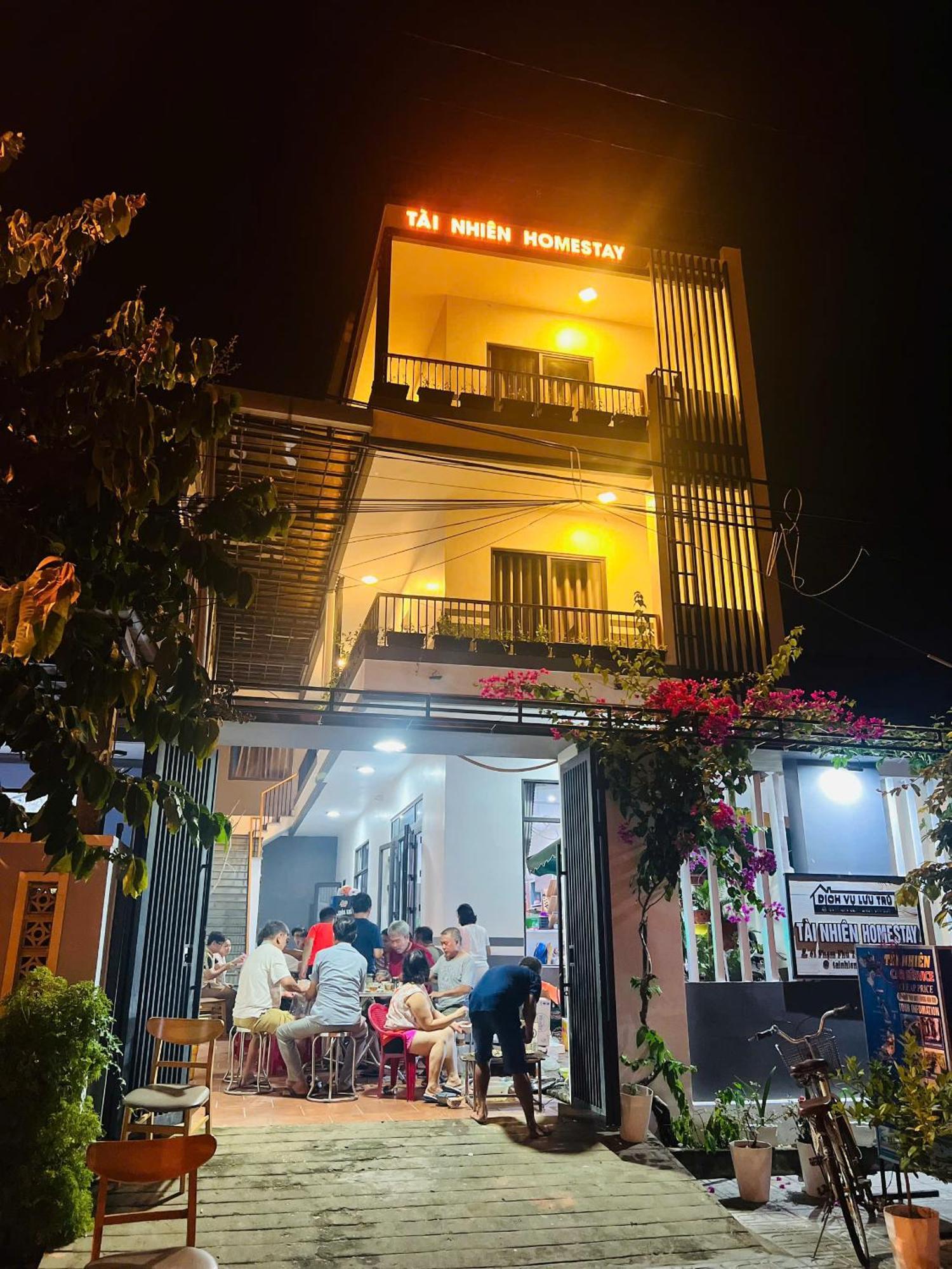 Tai Nhien Homestay Tan Thanh Exteriör bild