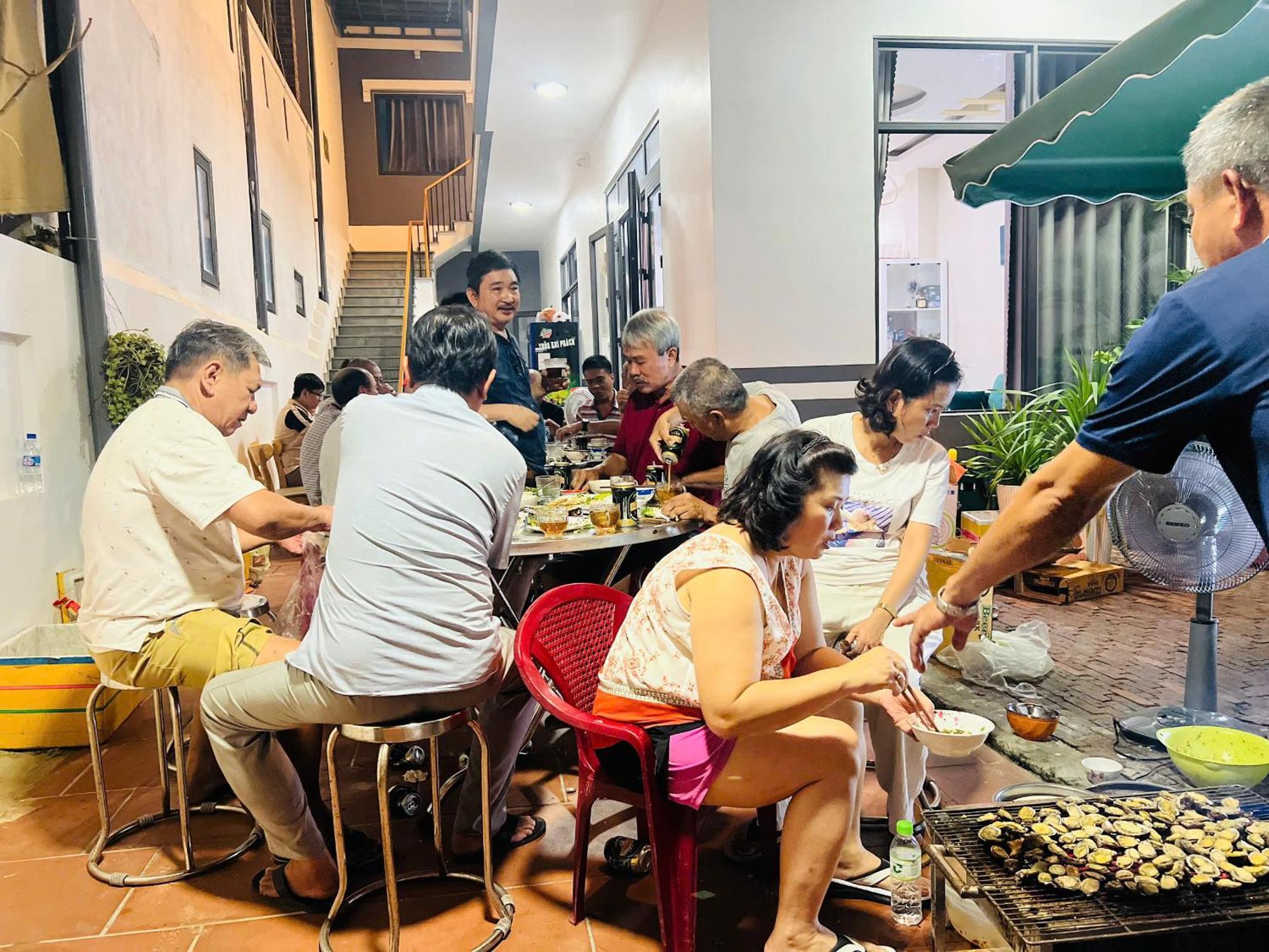 Tai Nhien Homestay Tan Thanh Exteriör bild